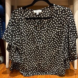 She + Sky Black and White Patterned Blouse